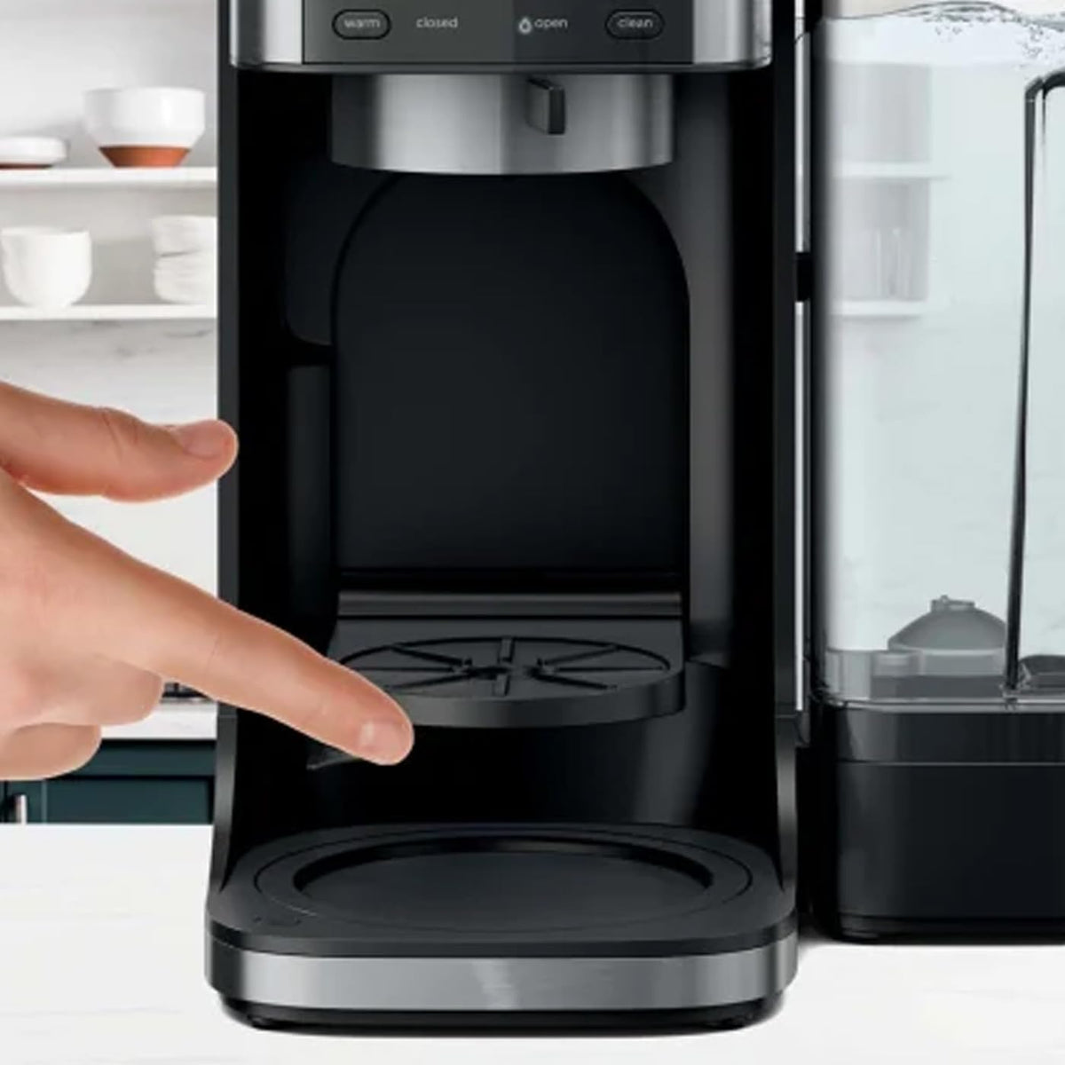Black Coffee Maker P89790
