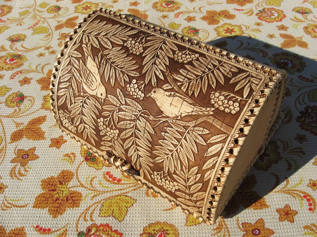 Birds Pattern Birch Bark Bread Box N722845