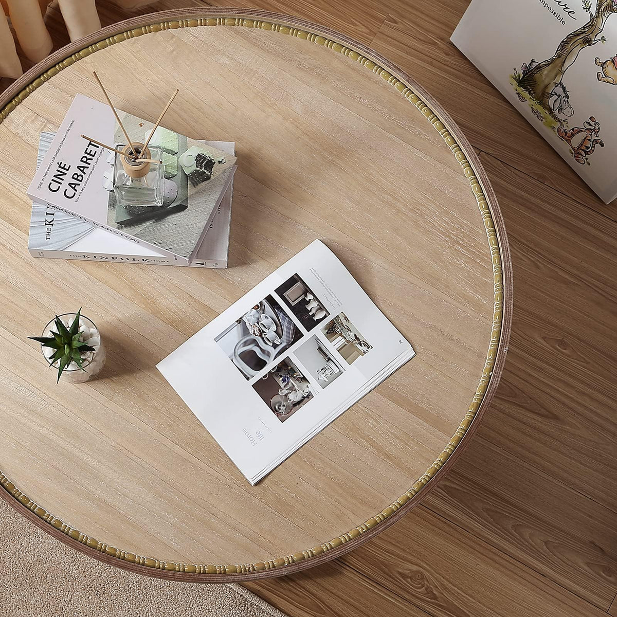 Farmhouse Round Coffee Table with Storage Shelf N1824